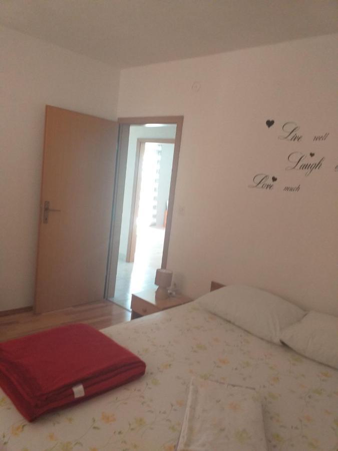 Apartment Darinka Sibenik Exterior photo